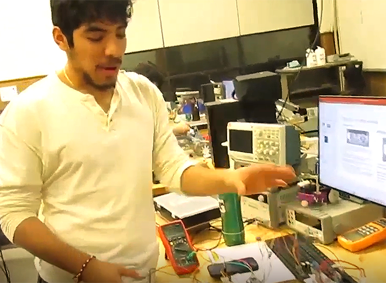 student demo of light robot